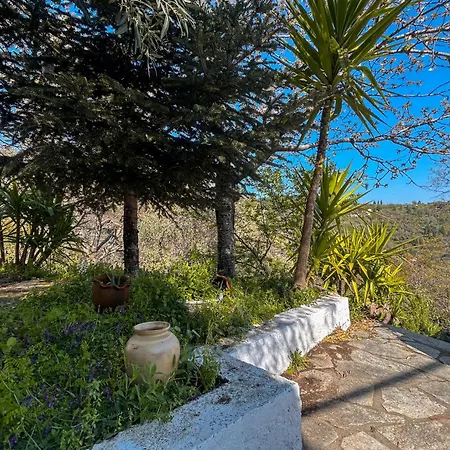 Lunara Forest Hideaway Pyrgos *
